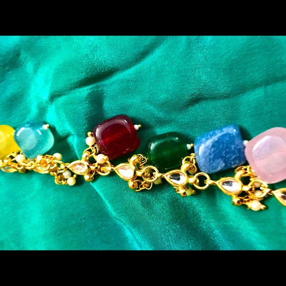 Brand New!Heritage Neckpiece With Rich Multicultured Stones , kundan & Pearls - Picture 2 of 3